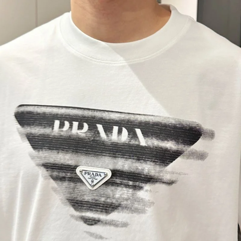 Prada T-Shirts Breathable 167866