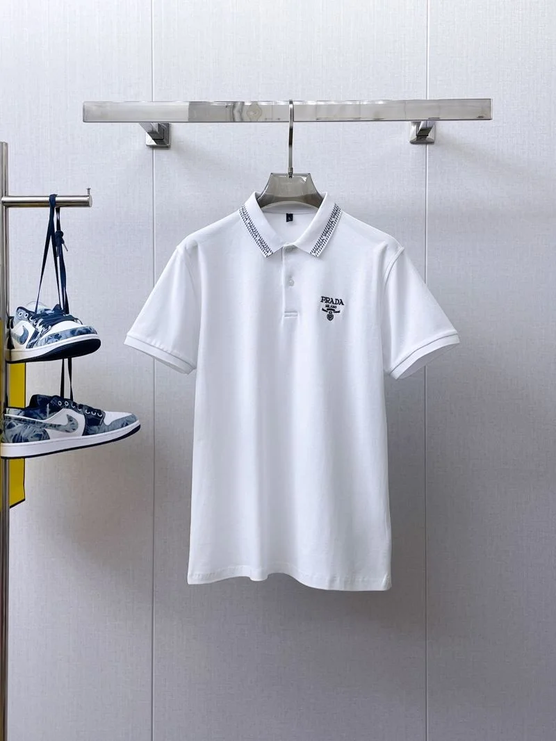 Prada T-Shirts Elegant 167859