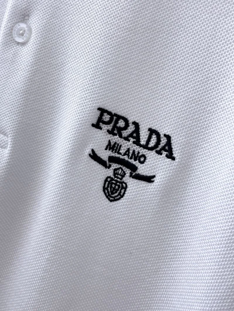 Prada T-Shirts Elegant 167859