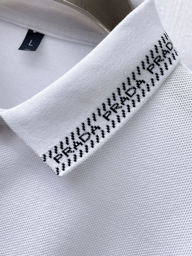 Prada T-Shirts Elegant 167859