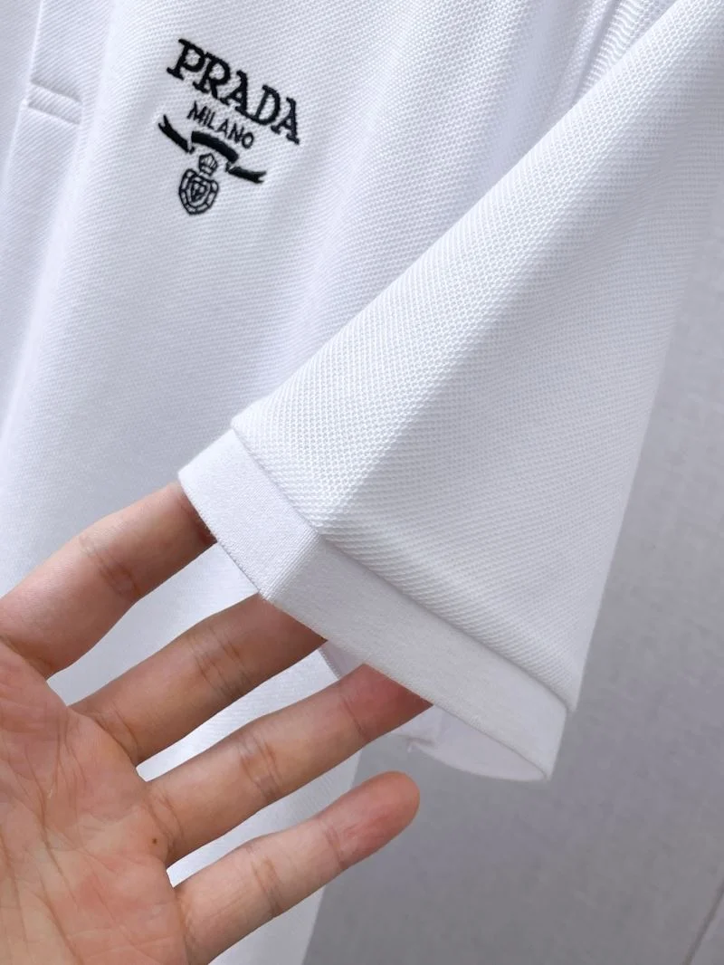 Prada T-Shirts Elegant 167859