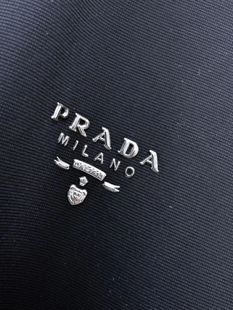 Prada T-Shirts Unisex 167836