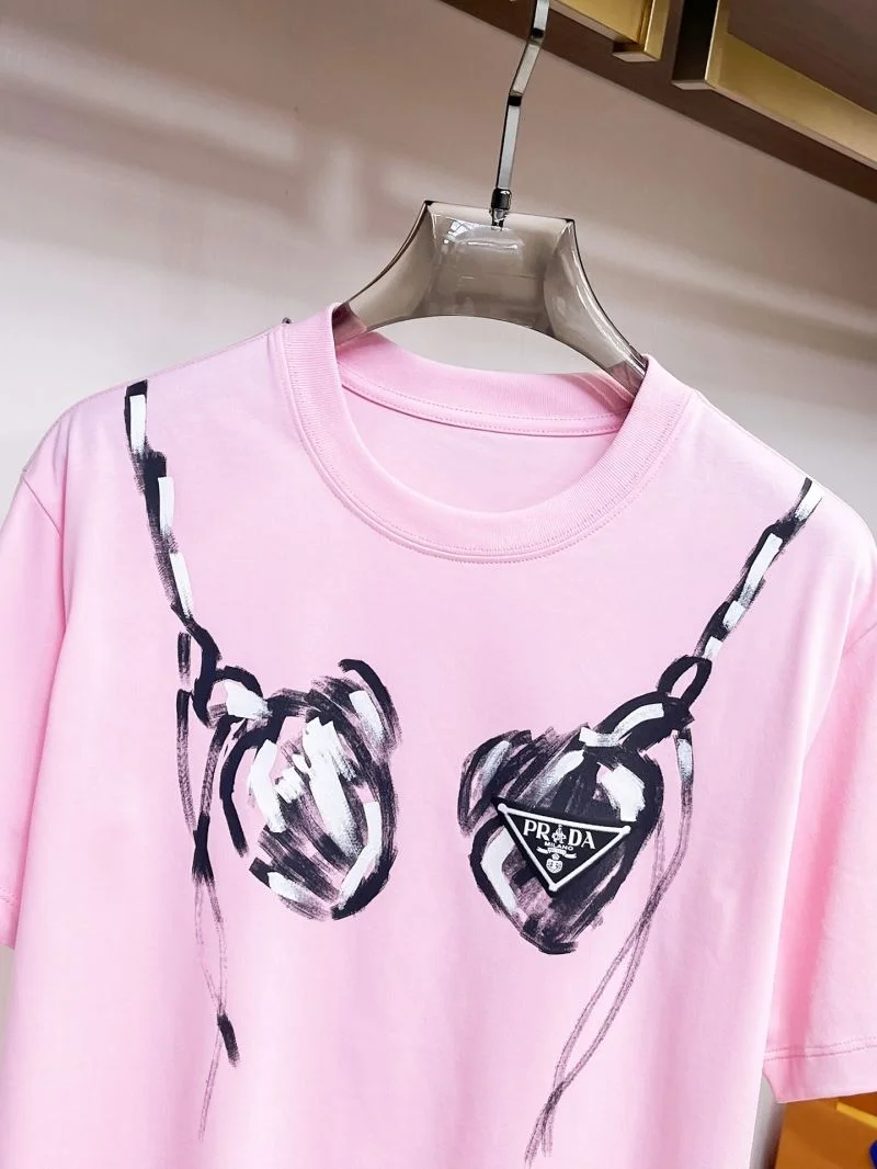 Prada T-Shirts UrbanChic 167829