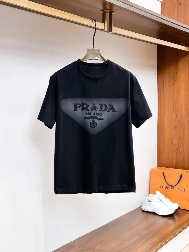 Prada T-Shirts Breathable 167826