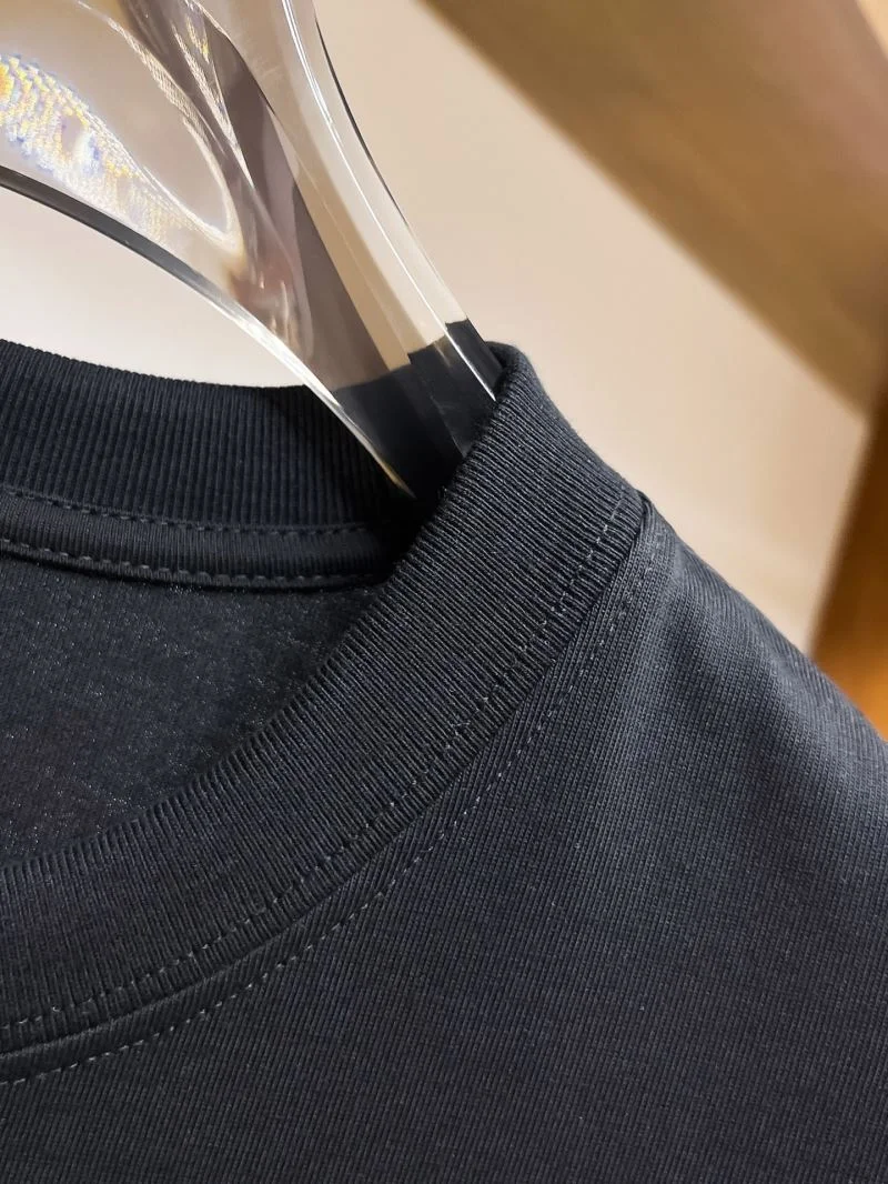 Prada T-Shirts Breathable 167826