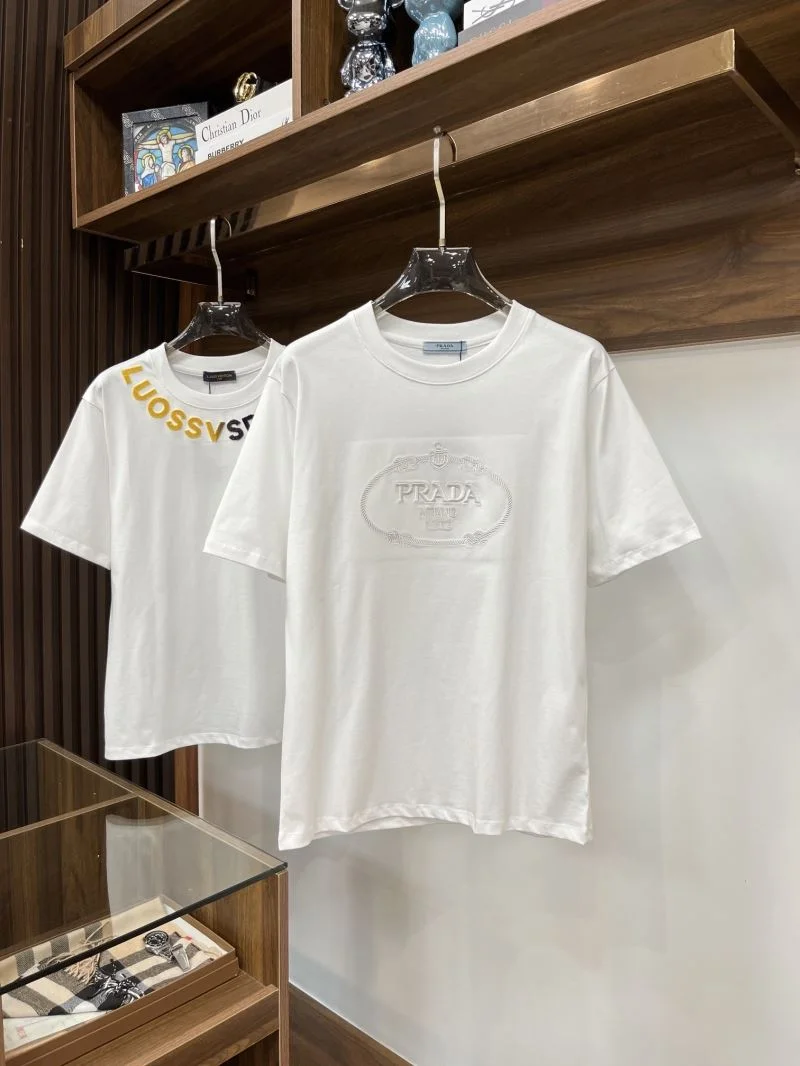 Comfortable Prada T-Shirts 167818