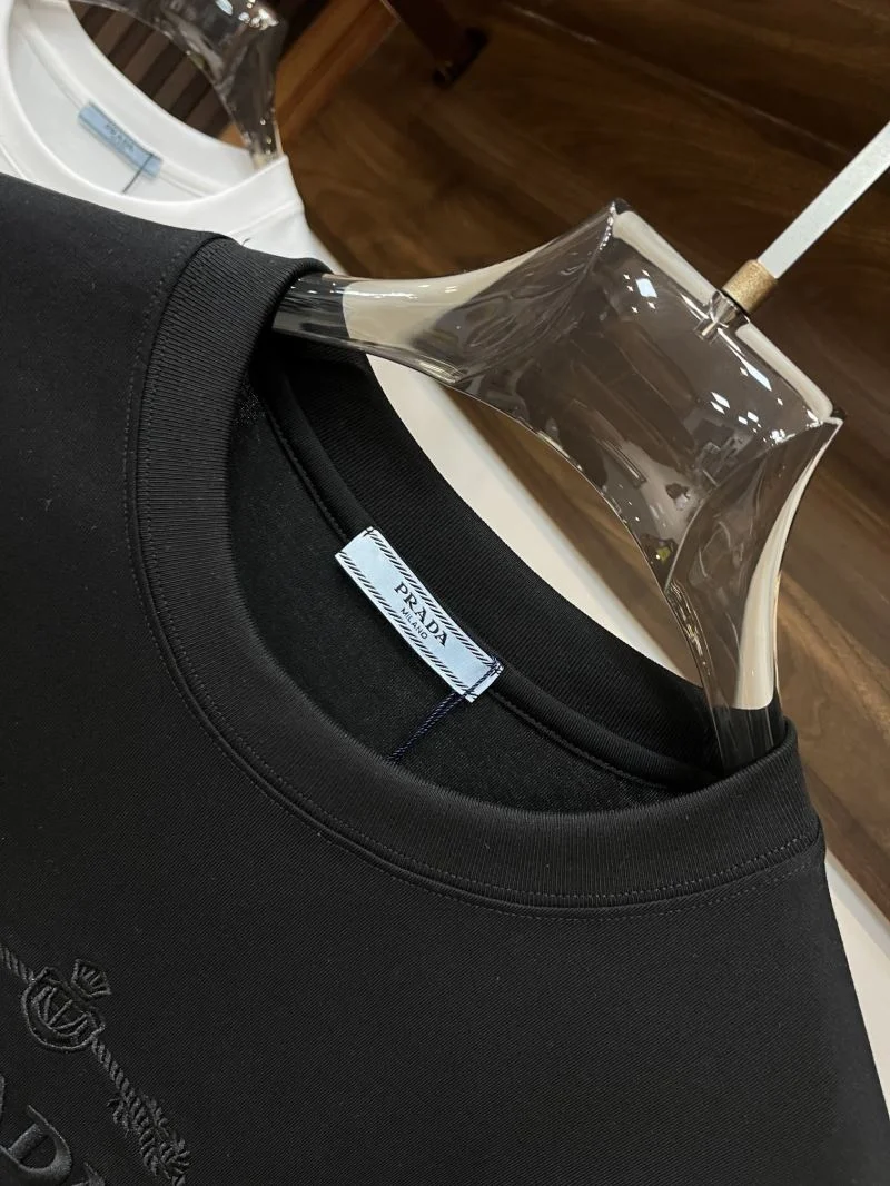 Comfortable Prada T-Shirts 167818