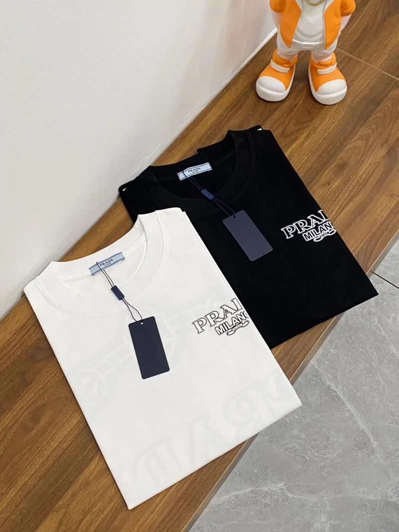 Prada T-Shirts Breathable 167820