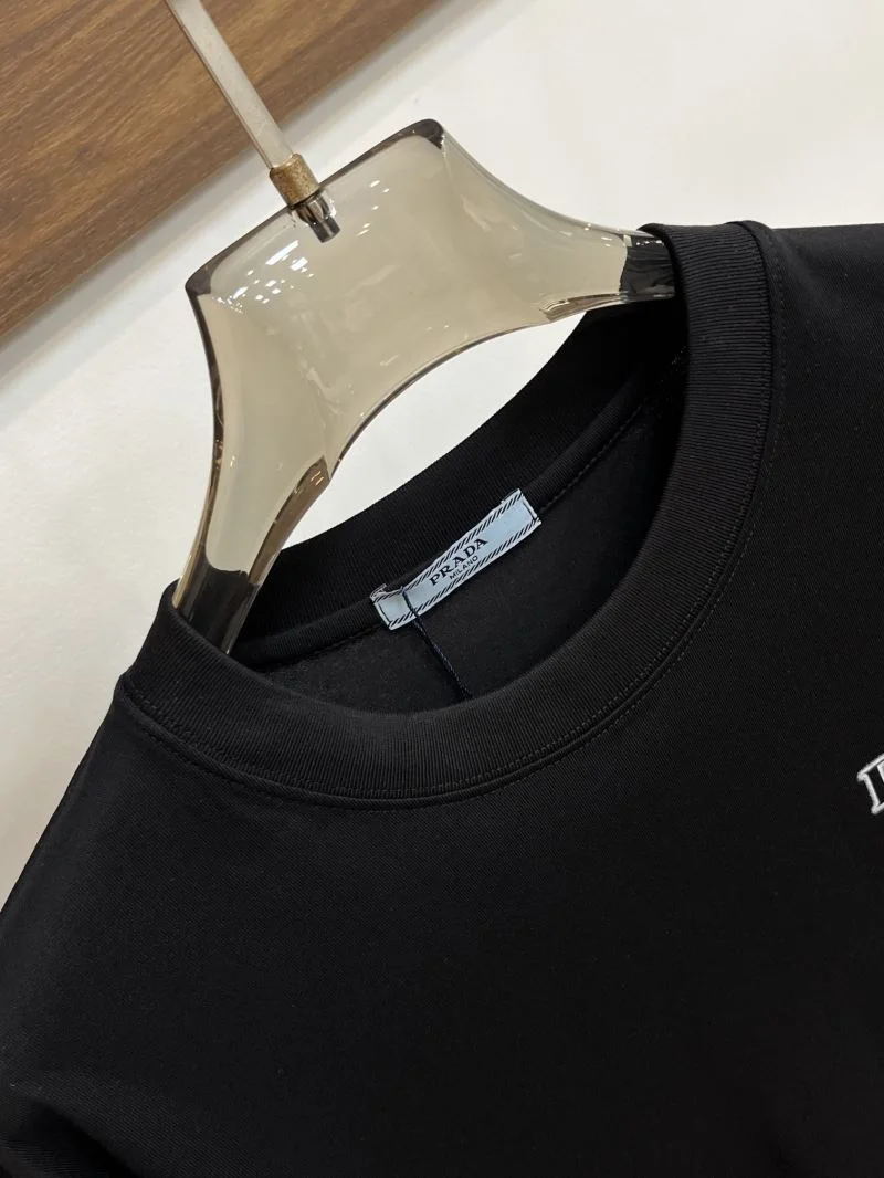Prada T-Shirts Breathable 167820