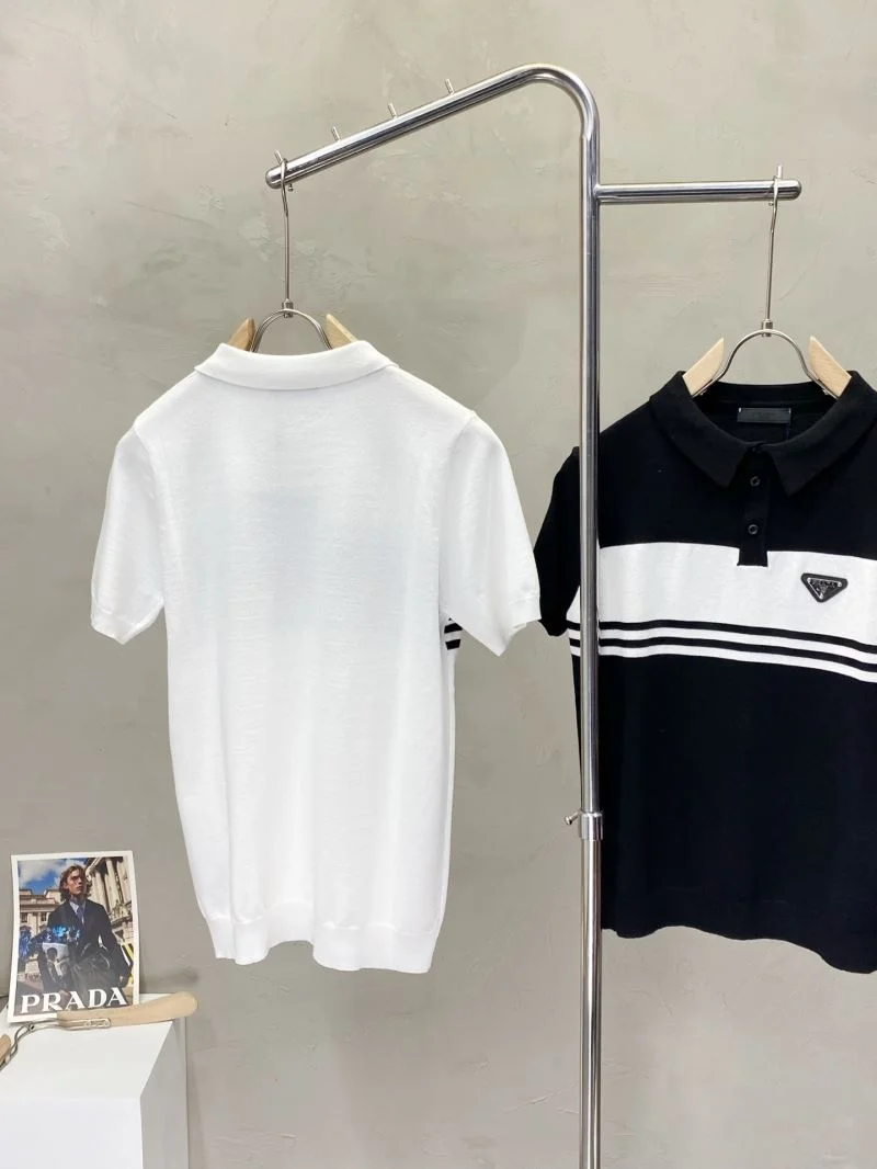 Versatile Prada T-Shirts 167811