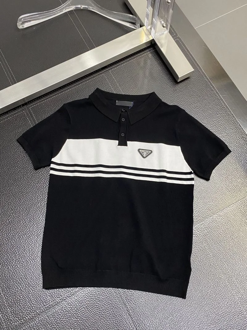 Versatile Prada T-Shirts 167811