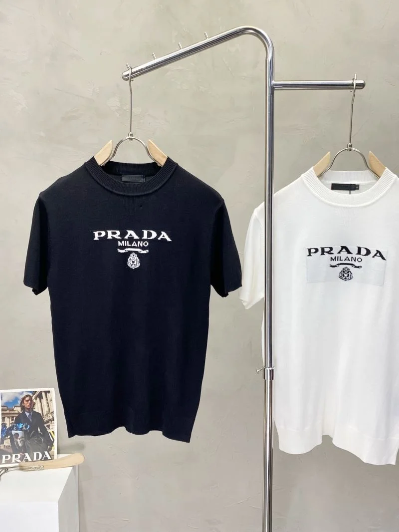 Prada T-Shirts Snug 167812