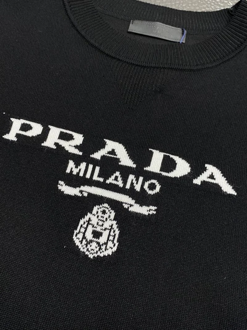 Prada T-Shirts Snug 167812
