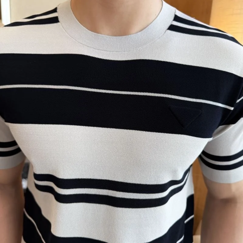 Prada T-Shirts Snug 167813