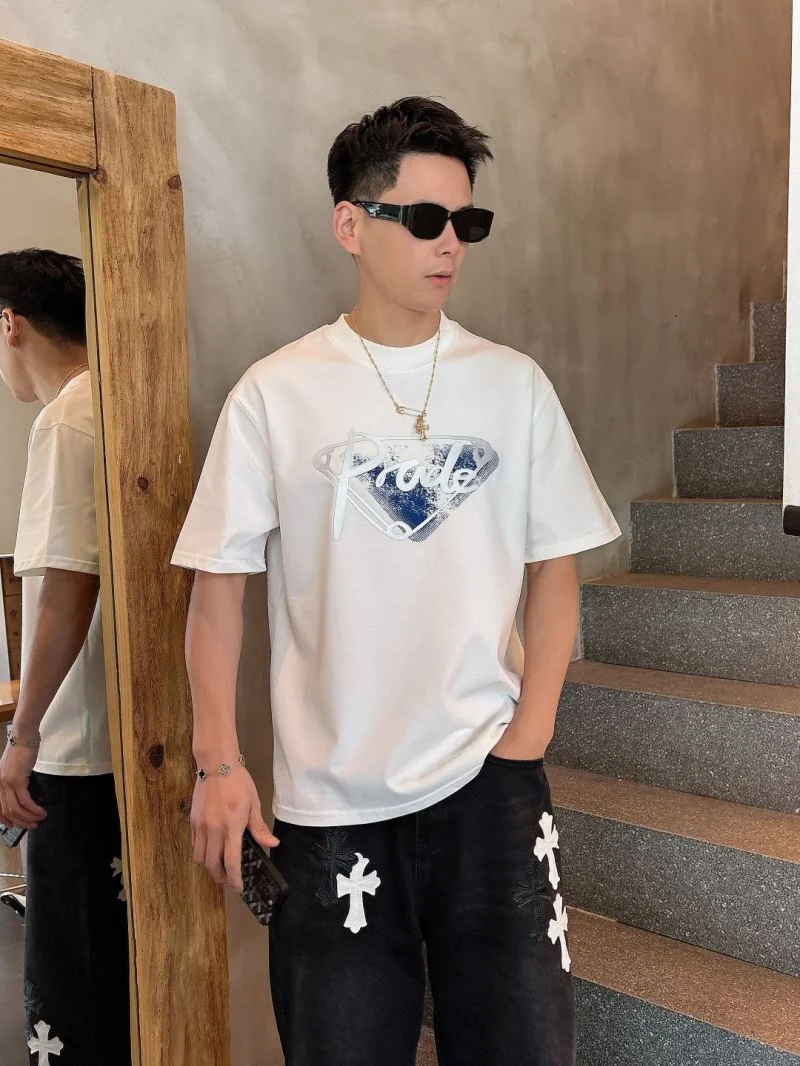 Prada T-Shirts Breathable 167805