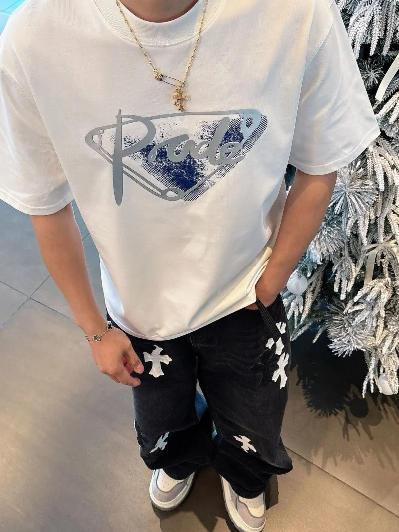 Prada T-Shirts Breathable 167805