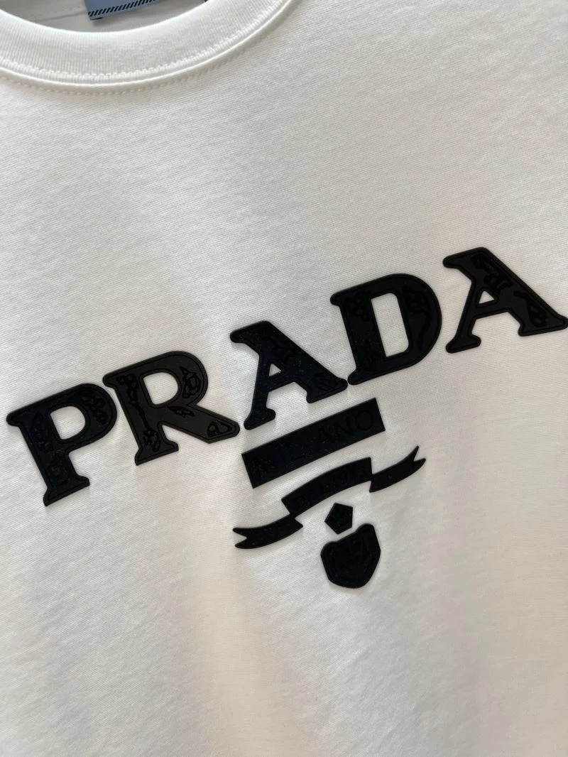 AllSeason Prada T-Shirts 167804