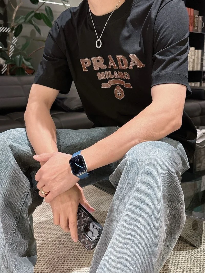 ComfortFit Prada T-Shirts 167776