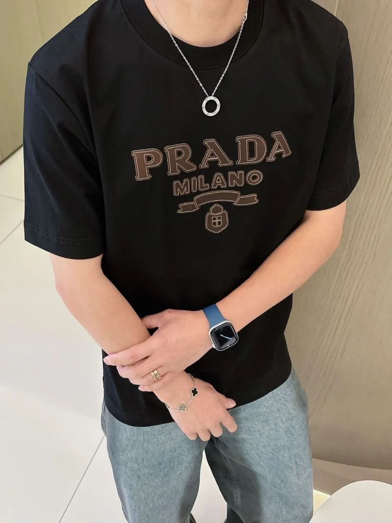 ComfortFit Prada T-Shirts 167776