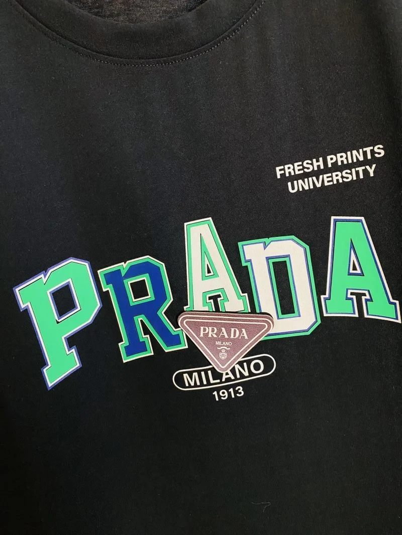 Prada T-Shirts Elegant 167772