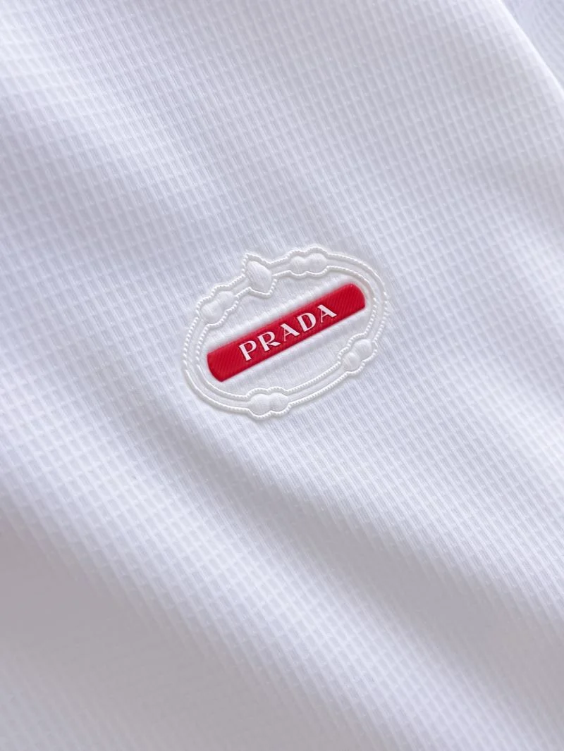Chic Prada T-Shirts 167803
