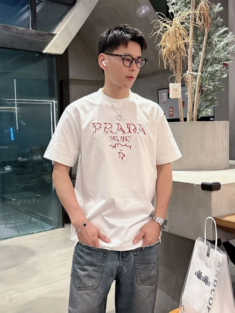 Prada T-Shirts Durable 167754