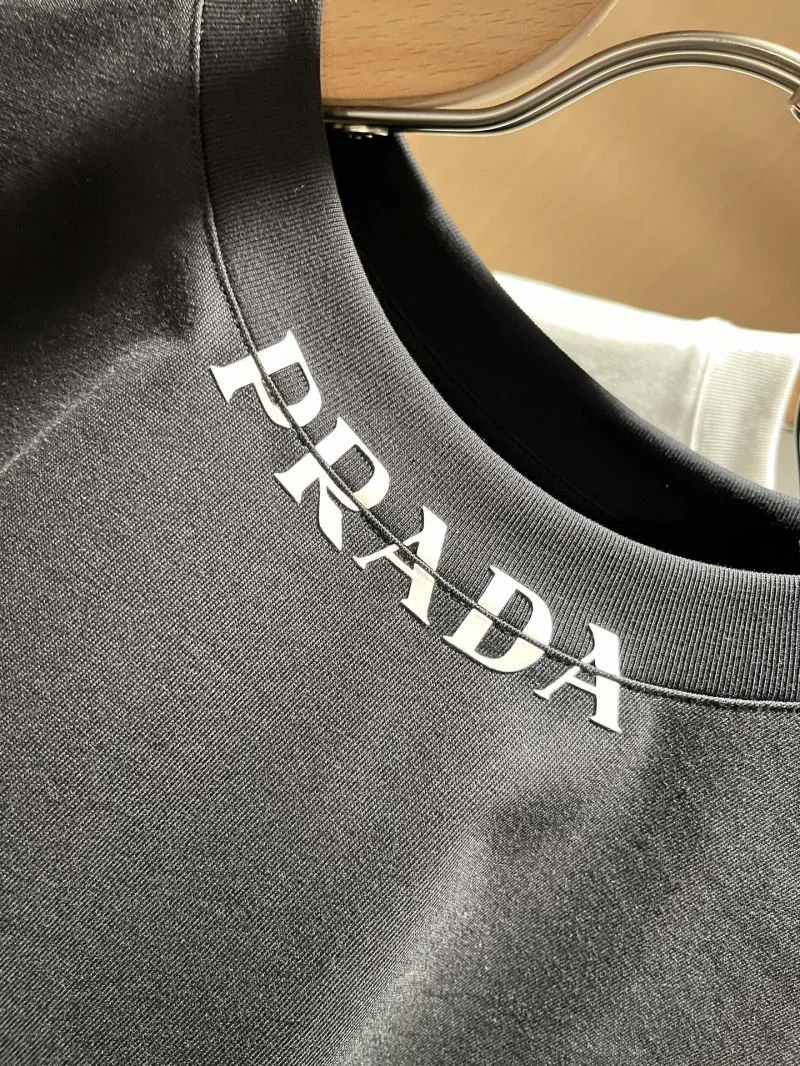 Breathable Prada T-Shirts 167751