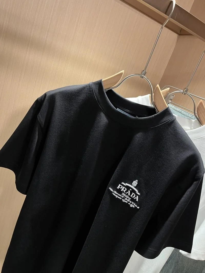 Youthful Prada T-Shirts 167748