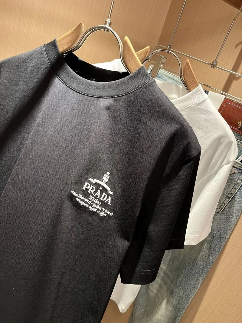 Youthful Prada T-Shirts 167748