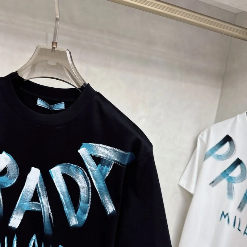 Casual Prada T-Shirts 167742