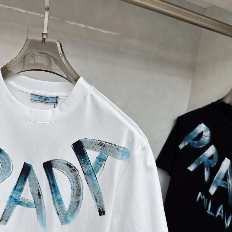 Prada T-Shirts ModernLook 167746