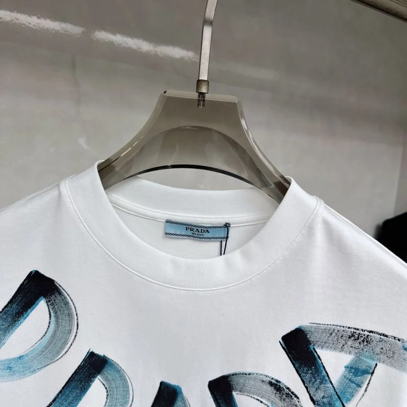 Prada T-Shirts ModernLook 167746