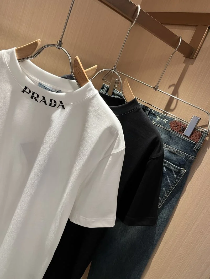 ZipUp Prada T-Shirts 167740