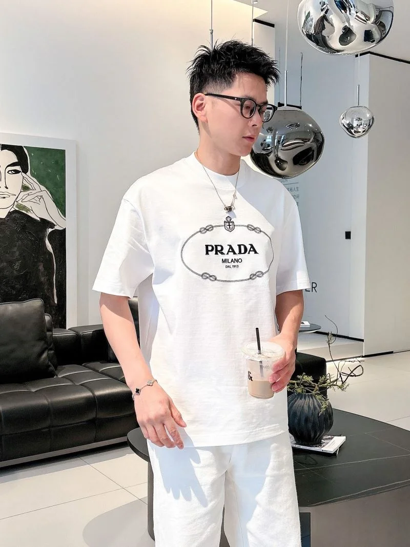 Unique Prada T-Shirts 167728