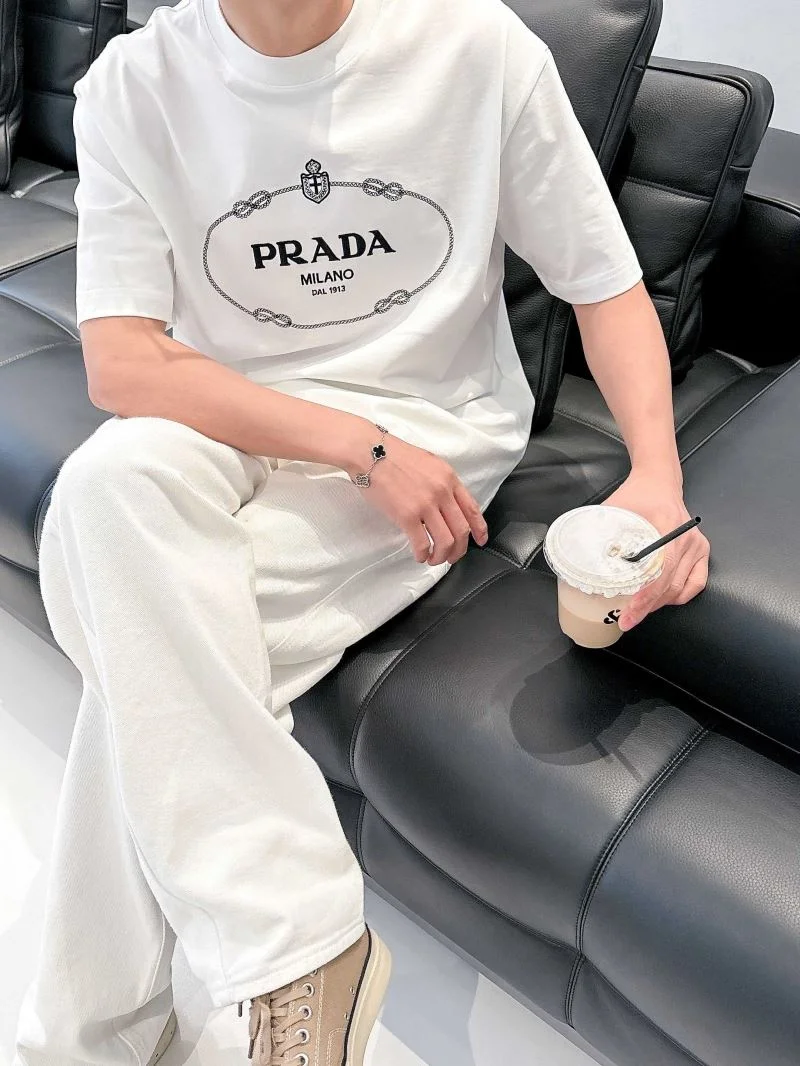Unique Prada T-Shirts 167728