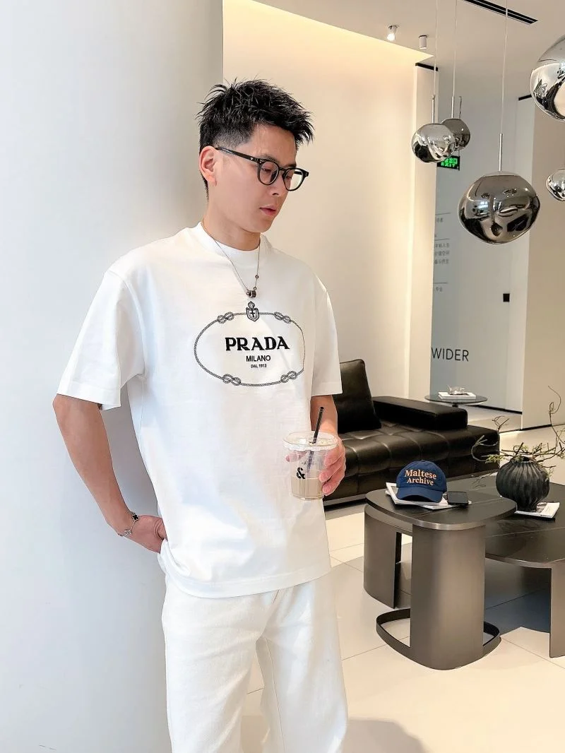 Unique Prada T-Shirts 167728