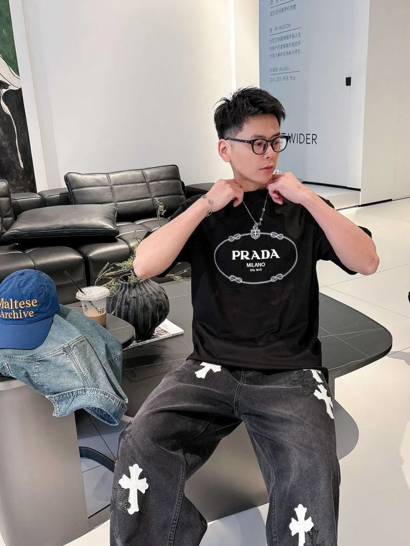 Resilient Prada T-Shirts 167733