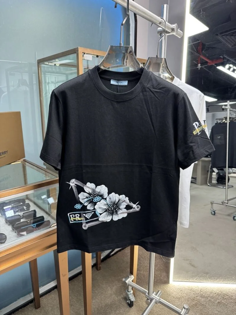 Prada T-Shirts UrbanStyle 167764