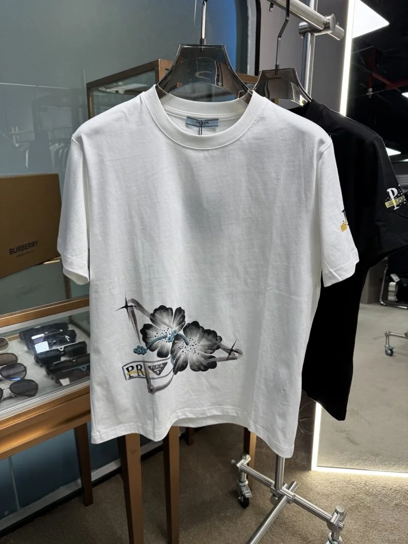 Prada T-Shirts UrbanStyle 167764