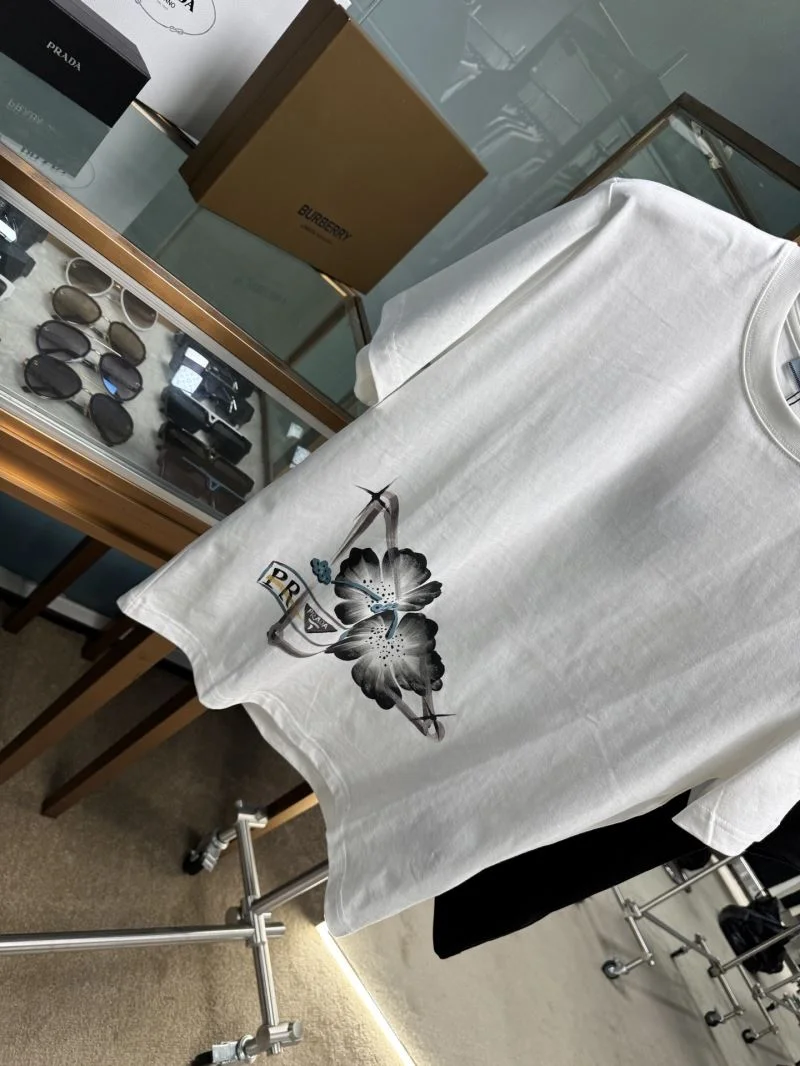 Prada T-Shirts UrbanStyle 167764