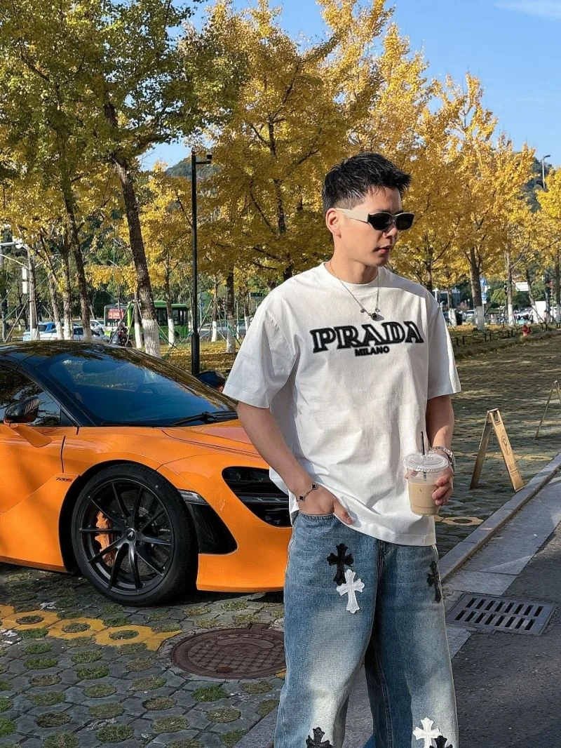 Resilient Prada T-Shirts 167718