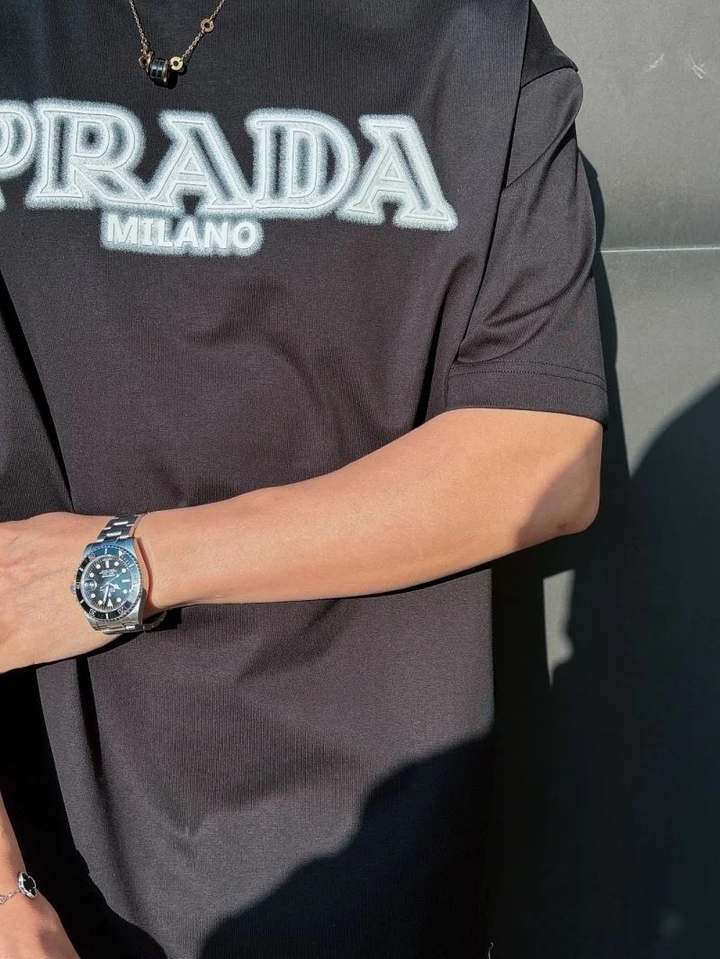 Premium Prada T-Shirts 167722