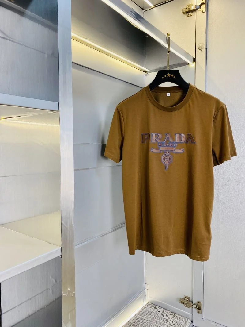 Sophisticated Prada T-Shirts 167711