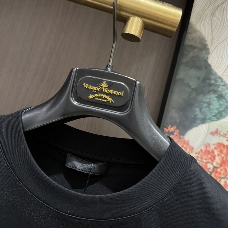 ModernLook Prada T-Shirts 167707