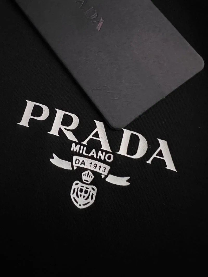 Prada T-Shirts Cozy 167699