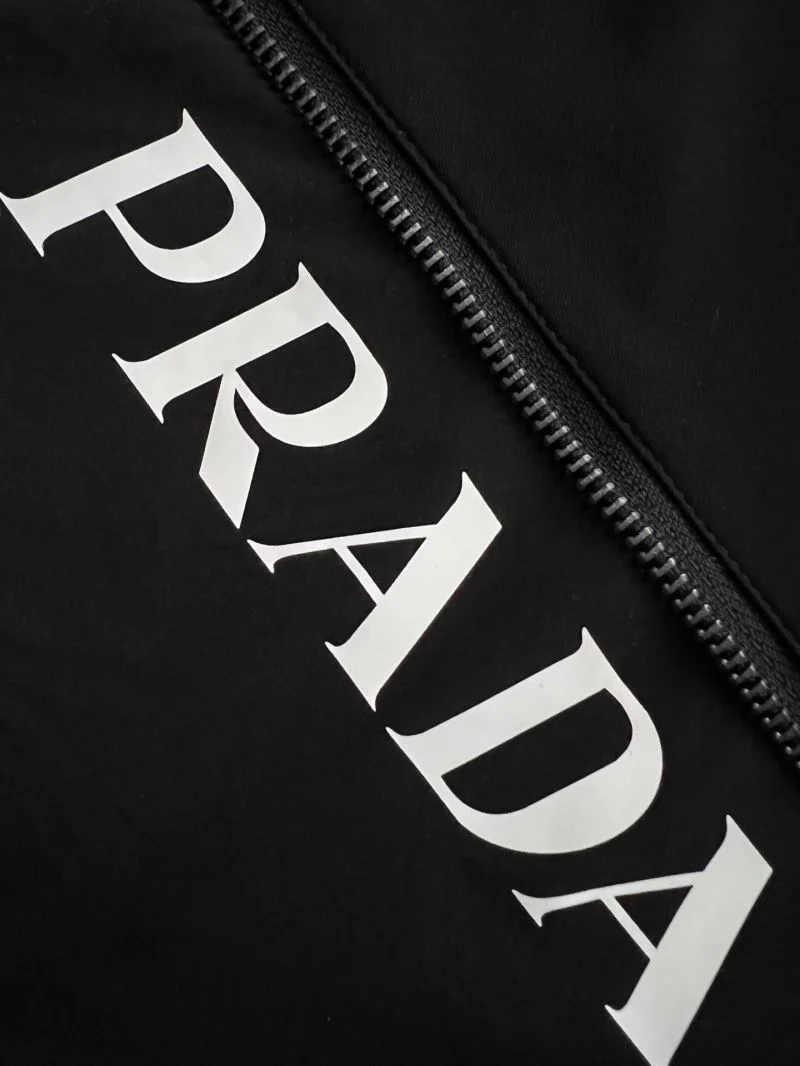 Prada T-Shirts Cozy 167699