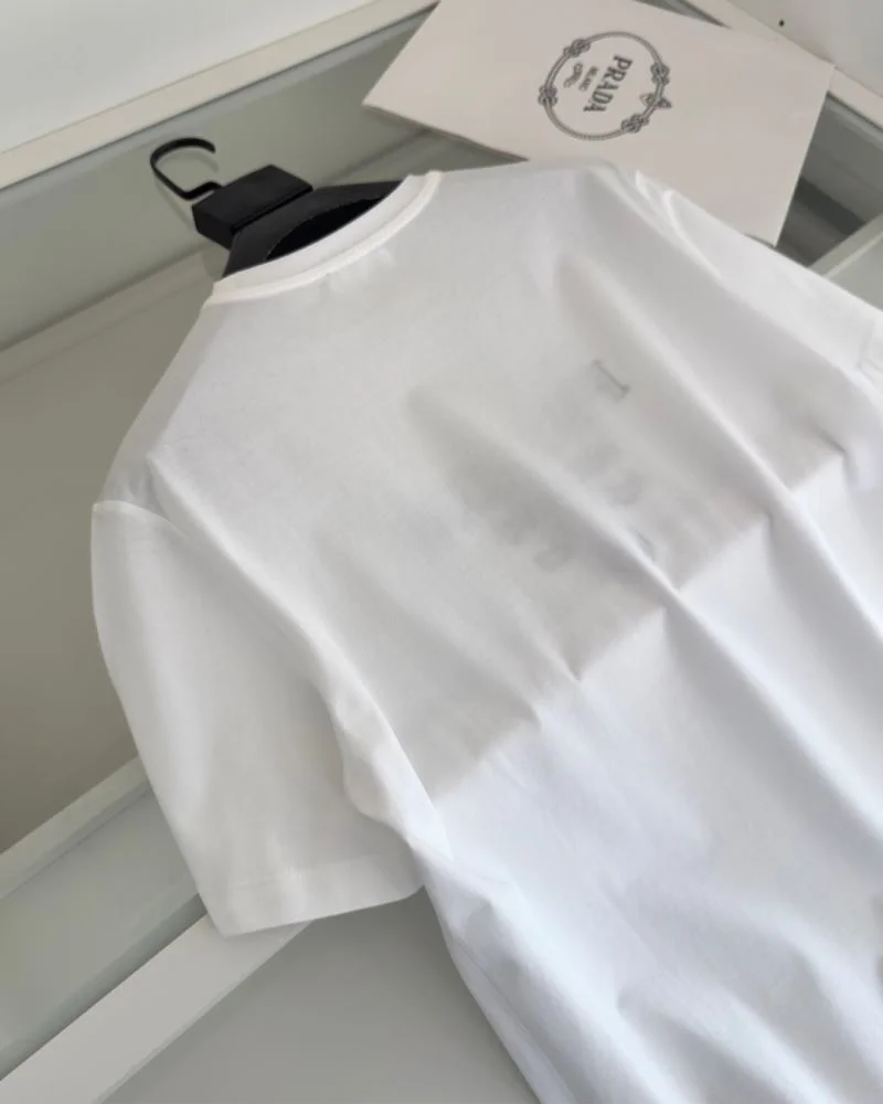 Prada T-Shirts Classic 167697