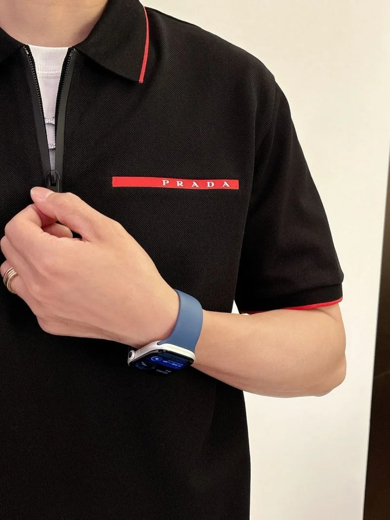 Prada T-Shirts Timeless 167727