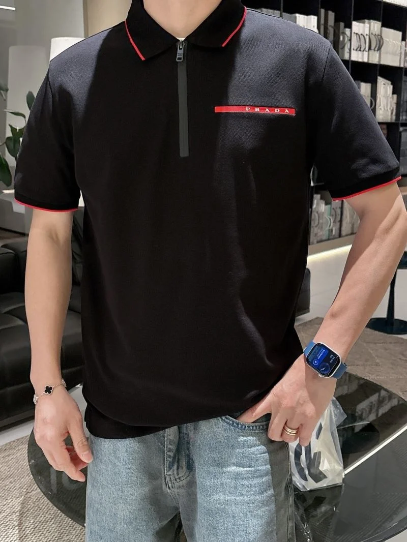 Prada T-Shirts Timeless 167727