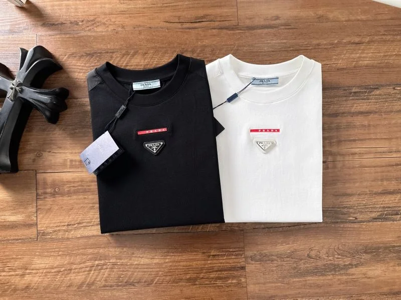 Prada T-Shirts Sporty 167679